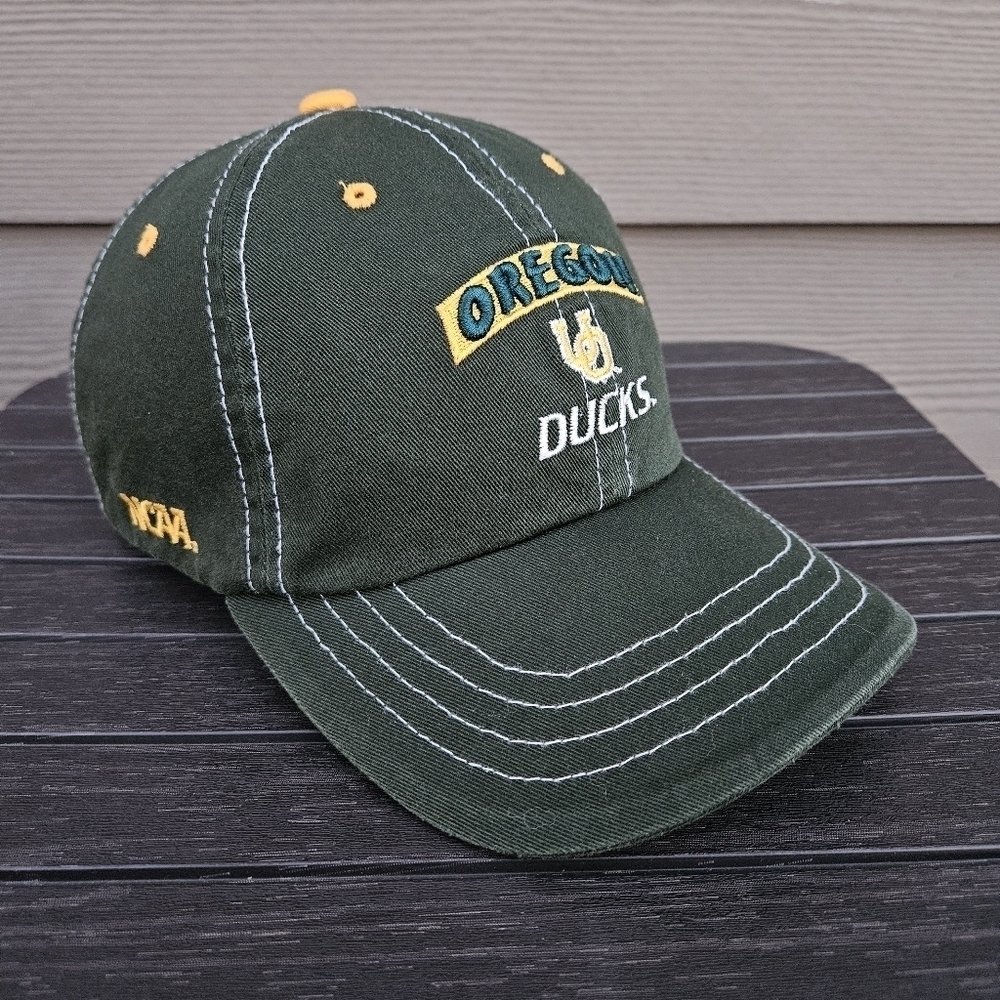 Oregon Ducks U of O NCAA Hat Cap Green Yellow College Embroidered - by Zephyr